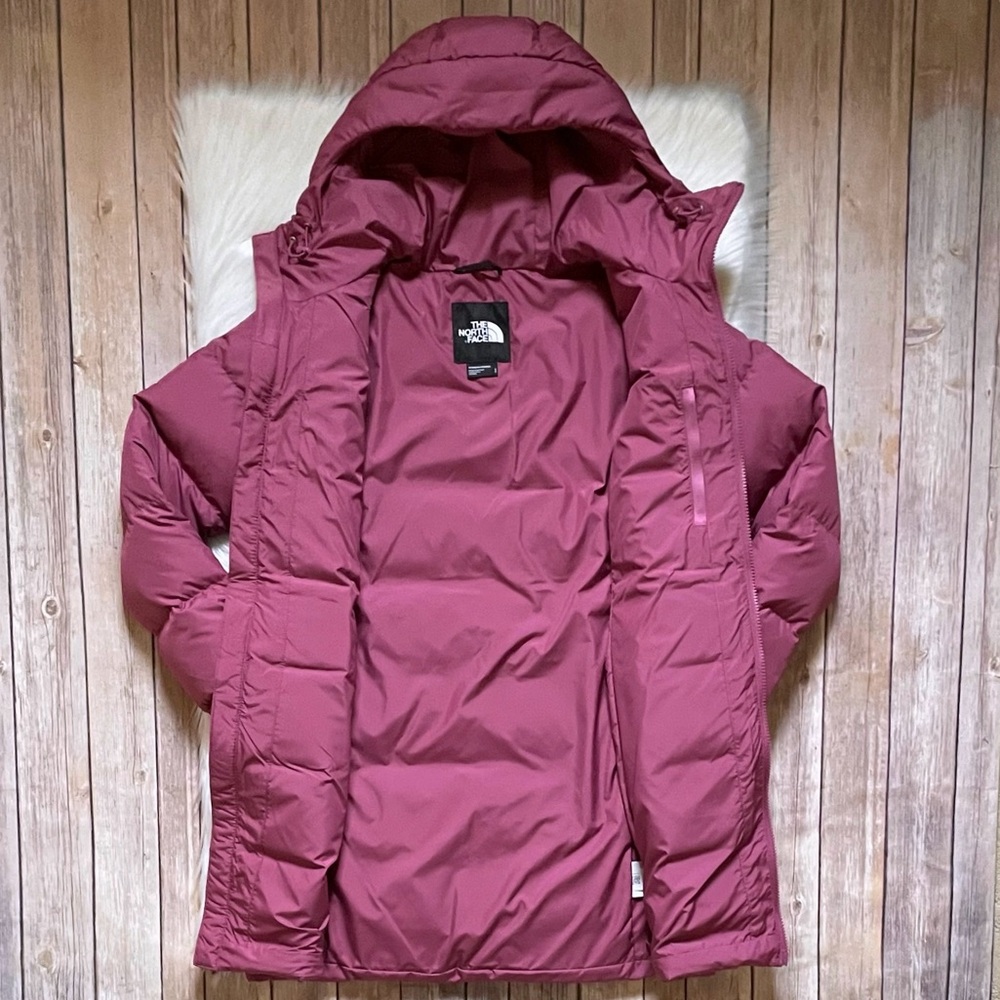 The North Face Women’s Gotham Parka In Cyber Berry - Picture 5 of 9